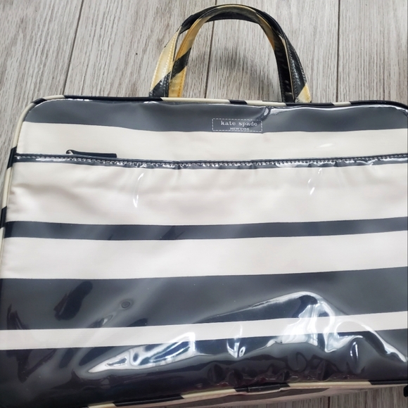 Kate Spade Make Up and Bath Travel Bag - Picture 2 of 11